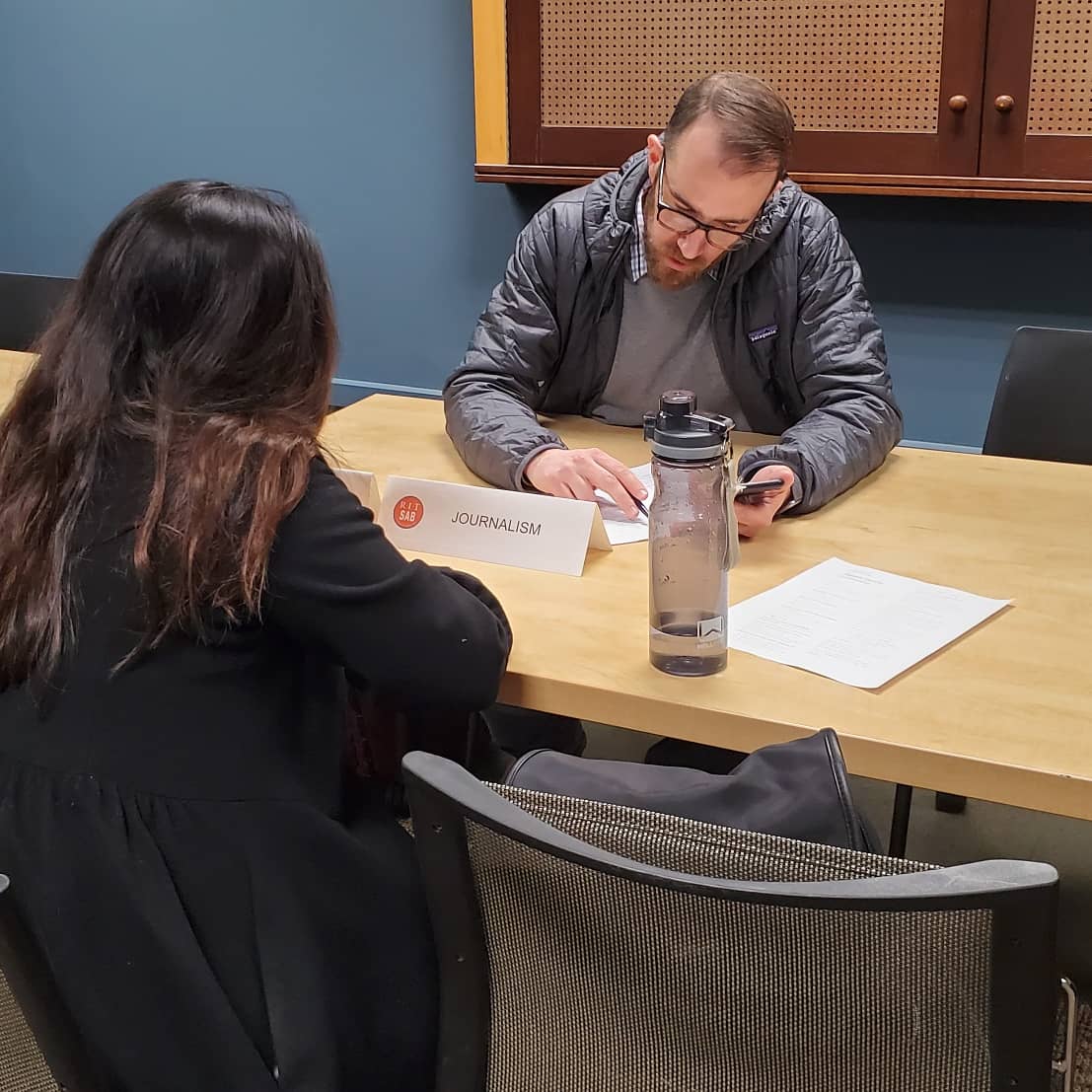 rit_cola_sab's tweet photo. #Throwback to last year when we had our resume workshop in person before the pandemic. BUT we have our VIRTUAL Resume Workshop tomorrow, Thursday, at 5:00-6:30pm #BeThereOrBeSquare https://t.co/Z4UP66eu5W