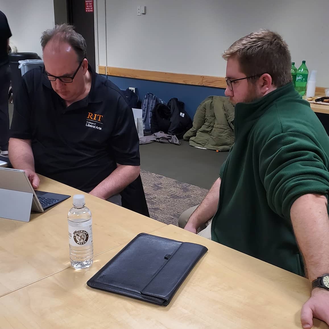 rit_cola_sab's tweet photo. #Throwback to last year when we had our resume workshop in person before the pandemic. BUT we have our VIRTUAL Resume Workshop tomorrow, Thursday, at 5:00-6:30pm #BeThereOrBeSquare https://t.co/Z4UP66eu5W