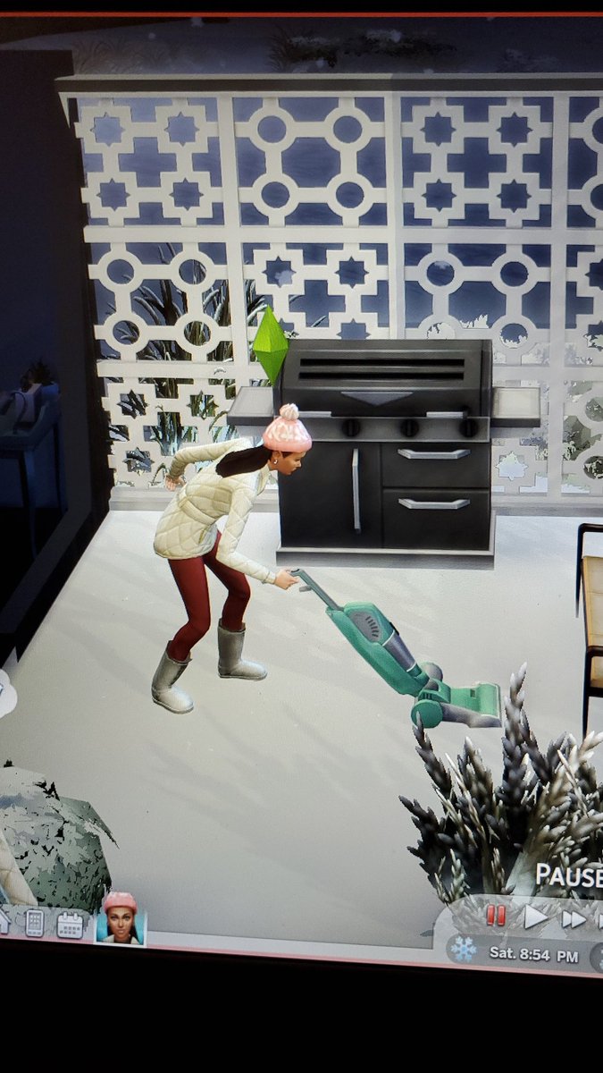 kellydaniels66's tweet photo. @SimGuruNinja She's been doing this for 2 hours now. Who needs to shovel when you can vacuum the snow? https://t.co/JEGm8EYved