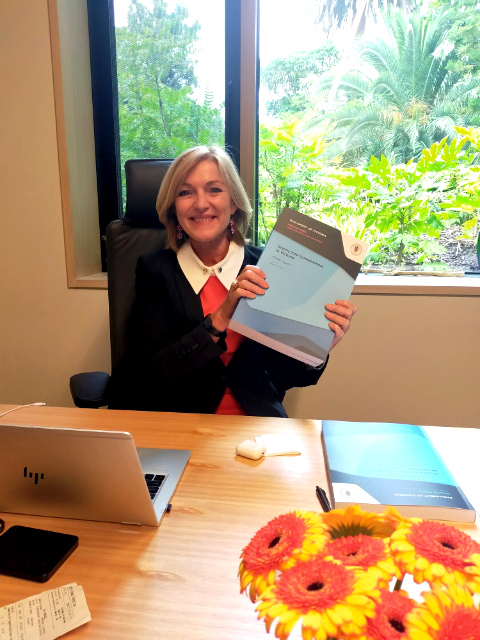 FionaHPatten's tweet photo. #Homelessness is a solvable problem, we know what needs to be done, we just need the will to carry it out. This morning I tabled the final report of the Homelessness Inquiry, initiated by my crossbench colleague, @RodBarton4. Extremely proud of the committee's work. #springst https://t.co/jjQHDYsOxb