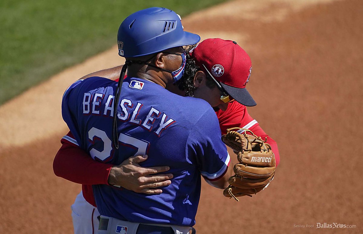 Smiley Pool tweet media