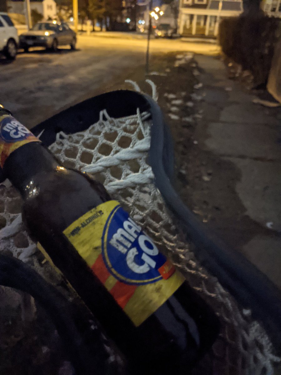 KinneSusie's tweet photo. Couldn't find my garbage picker so I used my husband's lax stick to pick up recyclables, filled this container (added more after this picture but it was too dark to see good). #galwayvirtualfieldweek #grade10 @CoachHayden2 @coachhinman https://t.co/DT1x0KdwOW