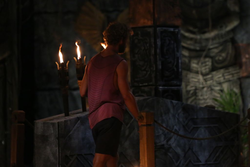 SurvivorGreece's tweet photo. O Chris αποχωρεί απόψε από το παιχνίδι! ⚡️
#SurvivorGR #SkaitvGR https://t.co/o8gA9XLkky
