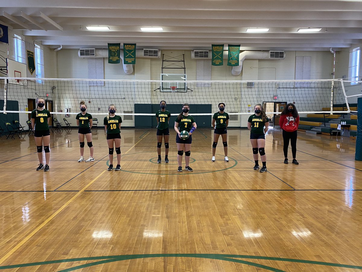 MrsWilson_6th's tweet photo. My heart is so full of joy to be able to coach this year ! Meet the 2021 ACMS volleyball team. These girls are so talented I can not wait to see what they do ! 🏐💚💛 #TeamAmelia @ACMSRaiders @BobbyTShockley1 @dantrumpacms @JeffTay12242016 https://t.co/woqoWGP0Kp
