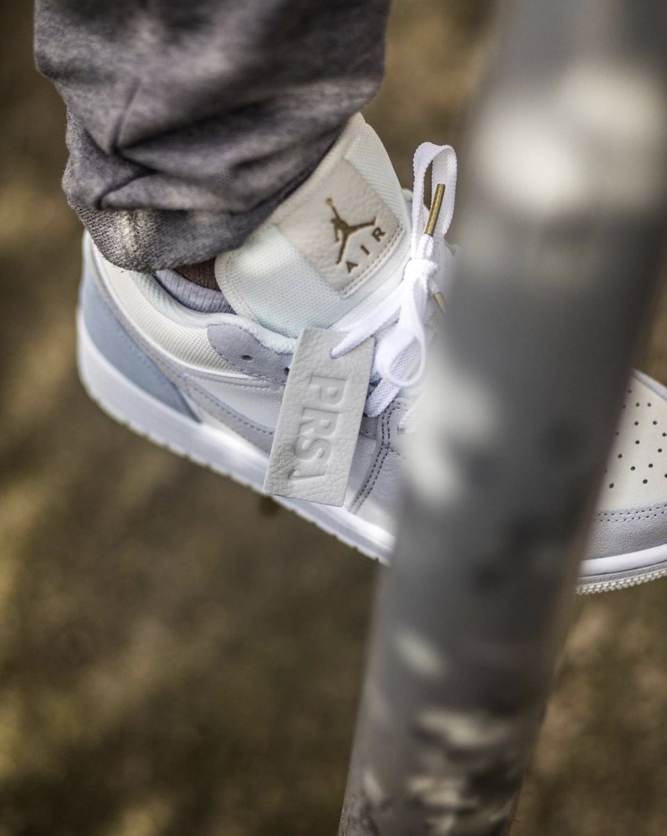 adamdecentral's tweet photo. Air Jordan 1 "Low Paris" 🇫🇷 https://t.co/4XfdpY1fRi