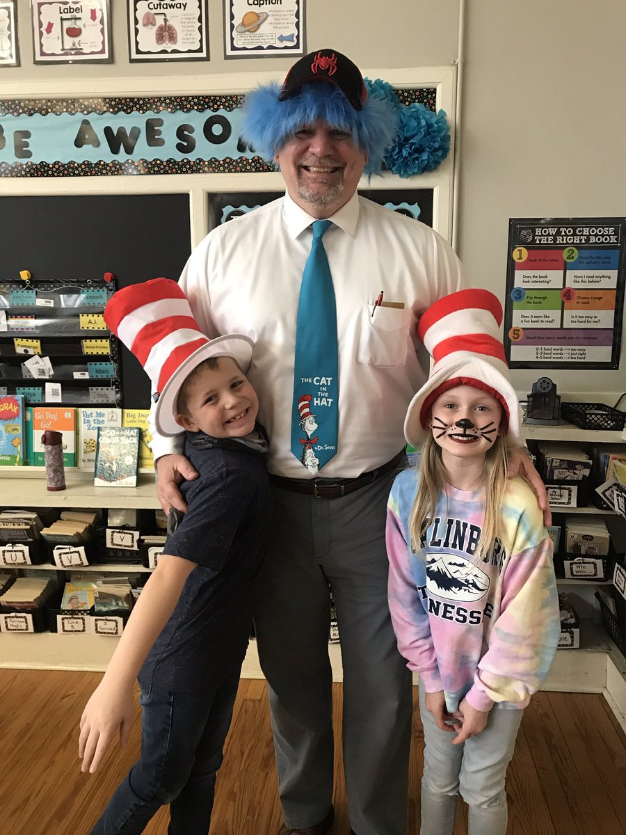 _JenBHill's tweet photo. Awesome Dr. Seuss week!   Even better when Mr. Wiggins comes for a visit!  #ees #happyschool #readamerica https://t.co/y10JRqLDJu