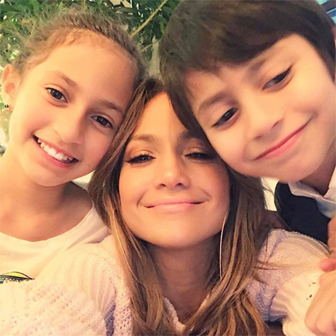 jlovers_uk's tweet photo. @jlo and her #coconuts are just the #cutest #jlo #jlovers ☺️☺️☺️ https://t.co/PTCbHZjIZ1