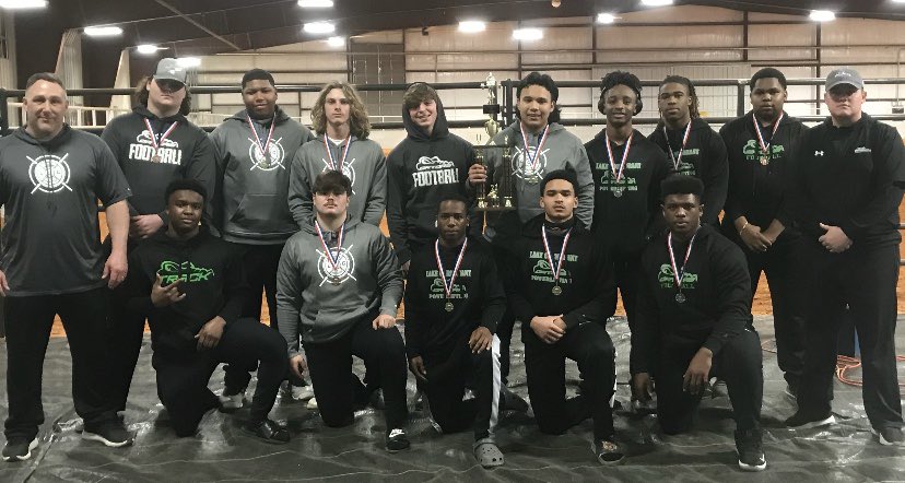 LCHSGators's tweet photo. Swamp Congrats to our Powerlifting Team who placed 1st in regionals today in Lafayette. 🐊 🏋️ @LCHSGators #TeamDCS https://t.co/kUJa1Vfd6g