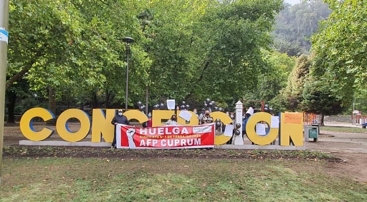 SCuprum's tweet photo. CONCEPCIÓN NOS DICE FUERTE Y CLARO, QUE ESTA LUCHA LA GANAMOS!!!
@CuprumAFP  
CONCEPCIÓN 💪💪💪💪💪
 
#HuelgaCuprumAfp
#CuprumAFP
#Concepción https://t.co/orXYaF2QVg