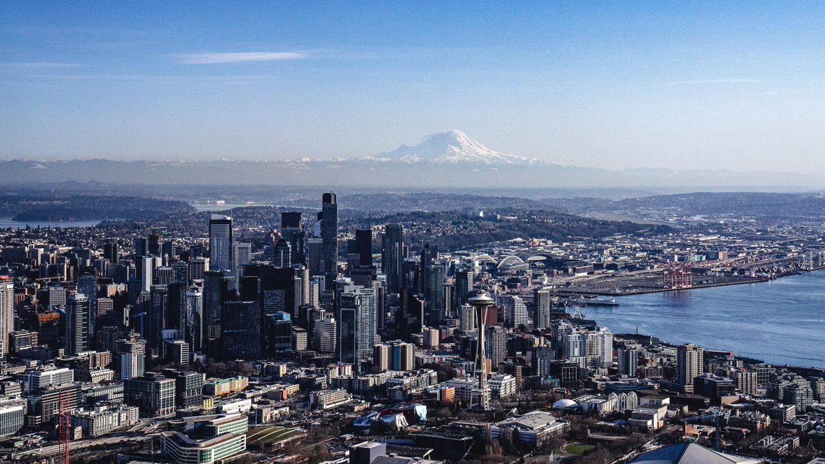 SoundersFC's tweet photo. Those sunny Seattle days 😍 https://t.co/RCGe9pbtBS