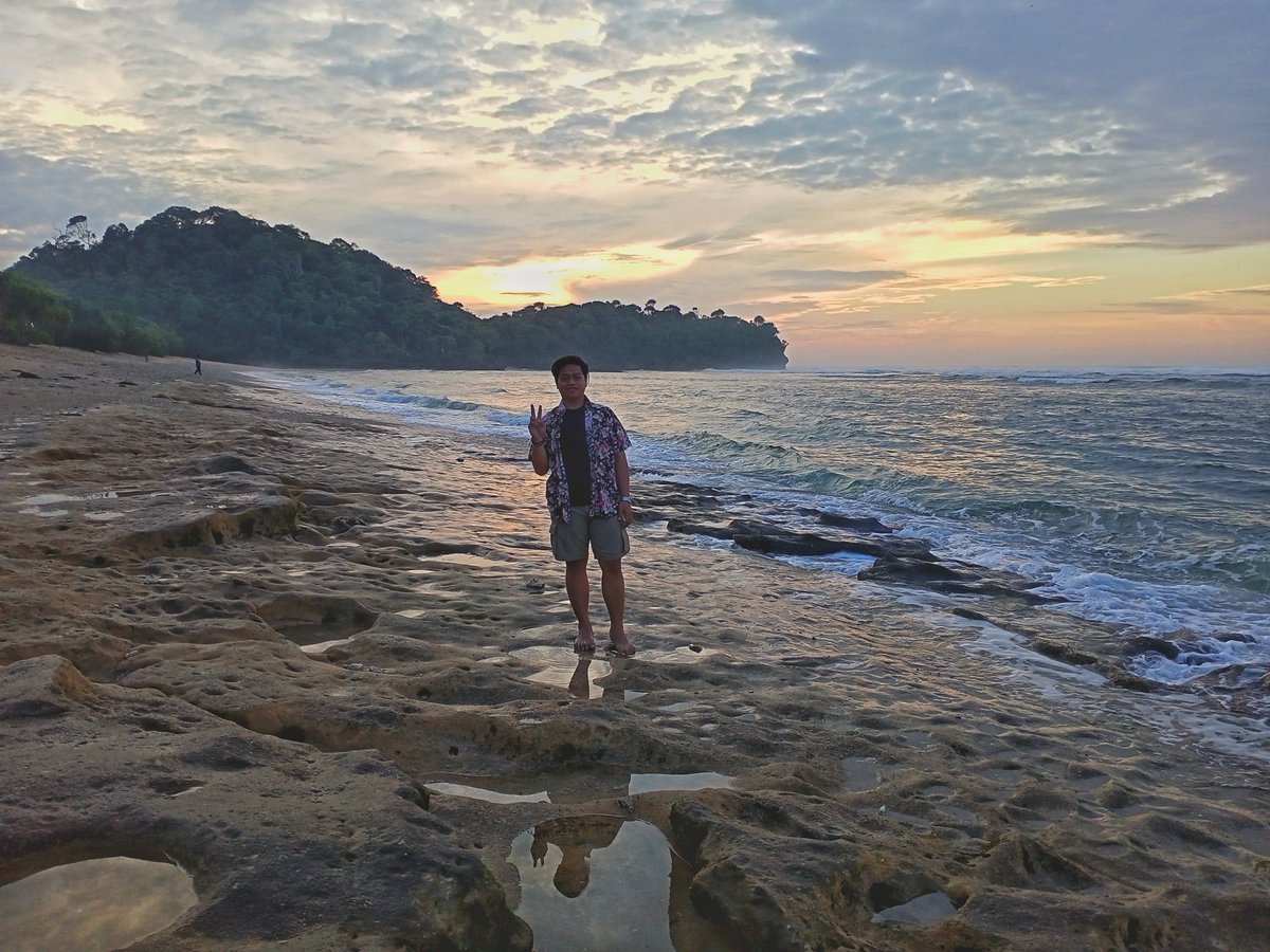 AldiYuwono's tweet photo. ihii apik koyok laut🤓 https://t.co/C7LJP5zypa