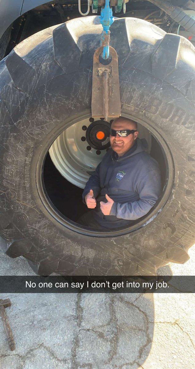 nother busy day!  Installed 4-480/80R50,  4-380/90R45 and fixed a 900/60R32.   Things are starting to feel like spring!  😎💪☀️