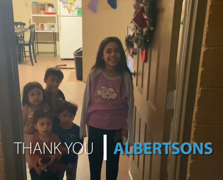 phxdreamcenter's tweet photo. THANK YOU @Albertsons and @Safeway for partnering with us through your Nourishing Neighbors initiative!!!

Your generous grant of $100,000 is allowing us to provide direct care, food, and resources for children in need throughout the valley! https://t.co/SodSzBJsIu