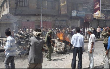 ArabSpringEng's tweet photo. This came after a week of mass protests, beginning with clashes between supporters and opponent of #Saleh at #Sanaa University. National Solidarity Council, led by Sheikh Hussein al-Ahmar, announced joining the protesters, as nine parliamentarians resigned from ruling party. https://t.co/ngzhiJoLVk