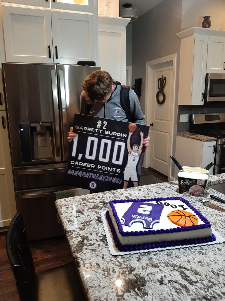 Garrett_Burdin2's tweet photo. It has always been a dream of mine to score a 1000 points and tonight my dreams became true thank you to everyone who has made this possible over my time at Rochelle🤍 Hub for life!! @RTHS_hoops @mikeweinstein55 @rickcarter23 https://t.co/GG2Wv22OfO