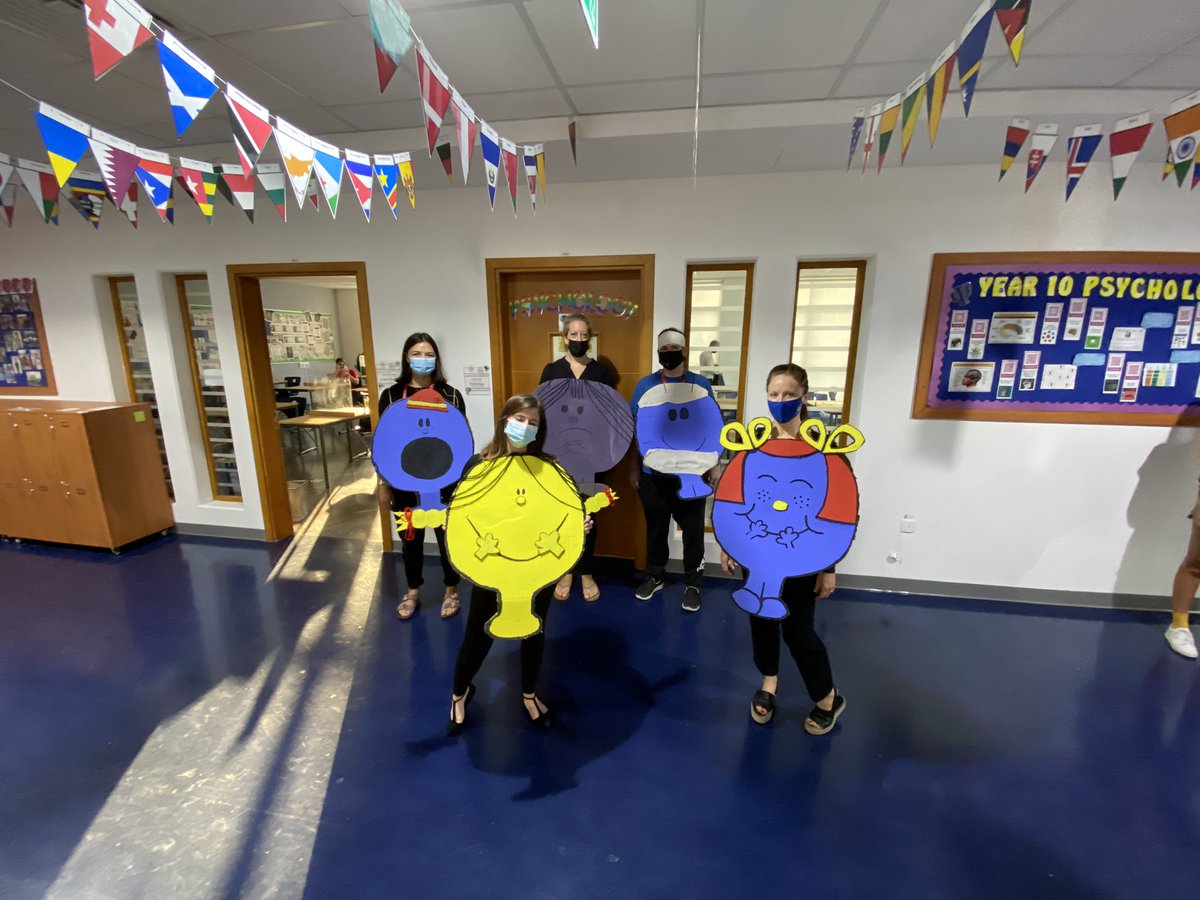 DBSJP_English's tweet photo. HAPPY WORLD BOOK DAY! 🌍📚 @DubaiBritishJP 🍎 @taaleemuae 🍎 #proudlytaaleem #beginsatdbsjp https://t.co/4UYb9YyK42