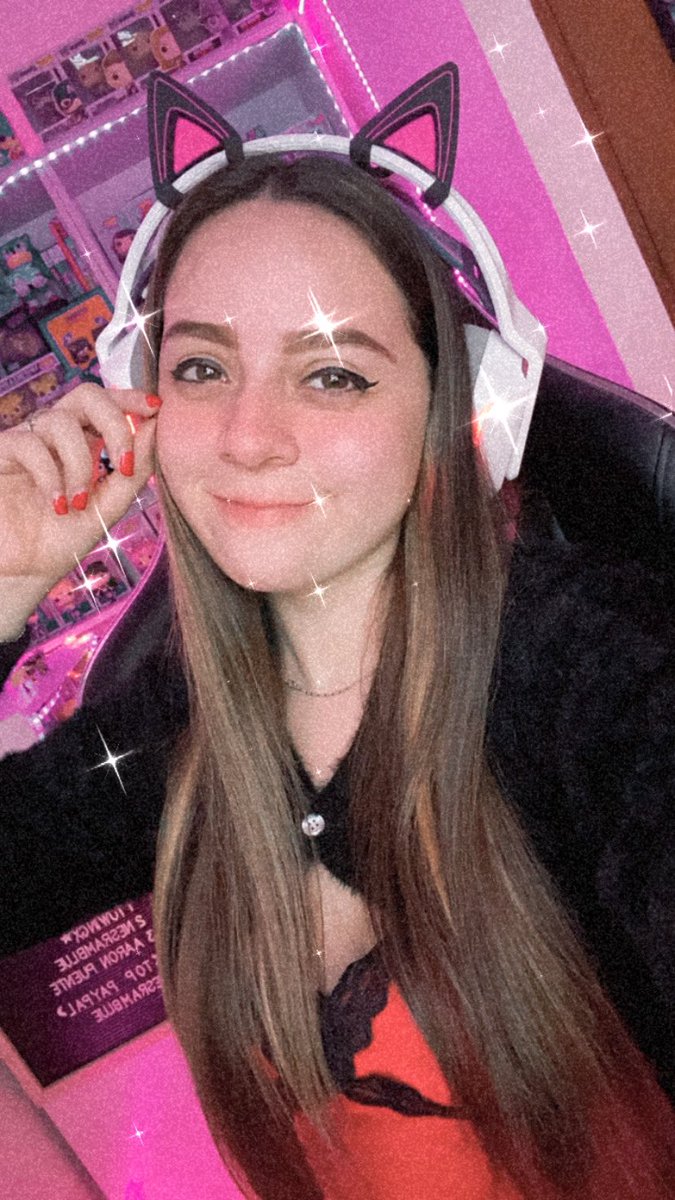 YA ANDAMOS EN VIVO REGALANDO EL EMOTE EXCLUSIVO🎉💖
twitch.tv/mafertejeda10
RT Y FAV Y TE SALUDO🔁💖