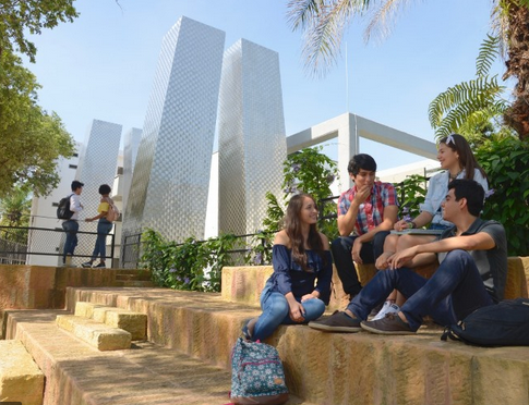 cayemo's tweet photo. La facultad colombiana mejor ubicada en los rankings mundiales de la QS Quacquarelli Symonds es la de petróleos de la Universidad Industrial de Santander (42 en el mundo). Felicitaciones a la UIS. https://t.co/f6tqxtzs83 https://t.co/QUJGb4SXtW