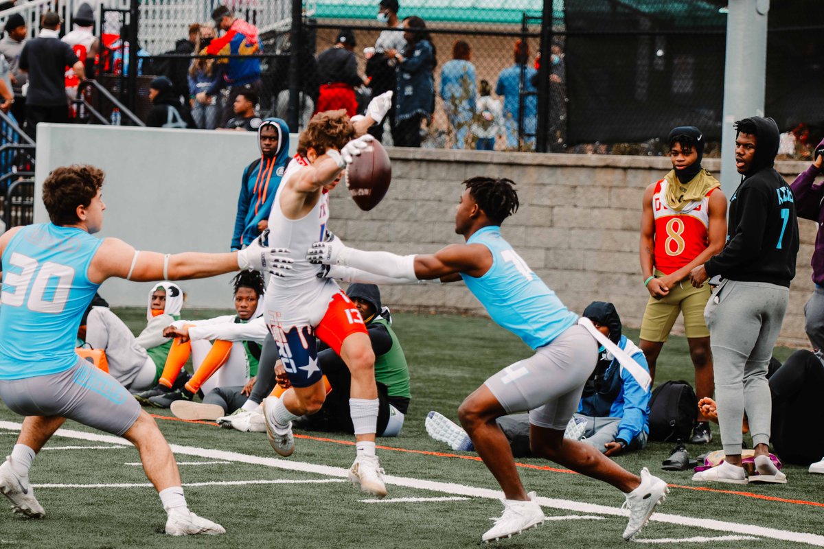 sundaygrennan's tweet photo. And TOP O-O-O @TexasICE7v7 🥶@herofball 15U ATLANTA PICS. 💣💣BOOM.💣💣@broadnax_cory @CoachDuffey @VellTwc #icecold #weicyboys #touchdownparty 🏆 https://t.co/HJpwDfm5z4