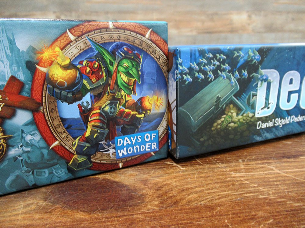 HobbyJAPAN_GAME's tweet image. 『スモール・ワールド・オブ・ウォークラフト』サンプルが来たのでちょっと中身をお見せします。さすがのDoWクオリティでタイルの抜けもよさそう。コンポーネントは結構ぎっしり。箱サイズも従来の規格よりちょい厚い。 #BoardgameJP 
#WorldOfWarcraft #WoWC