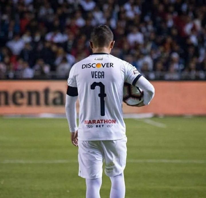 Edison Vega se fue triste y enojado de Liga de Quito. Habló de sus lesiones. 
#EdisonVega