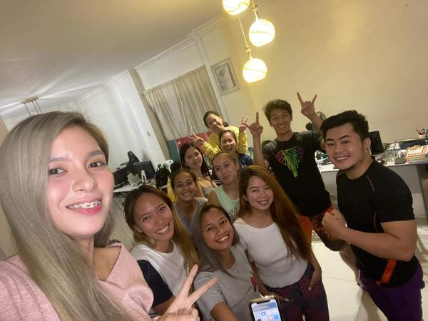 MCPrincessCuna1's tweet photo. Have good relationship to others....Treat your leaders as your extended FAMILY😍😍 https://t.co/HPhw1hTZES