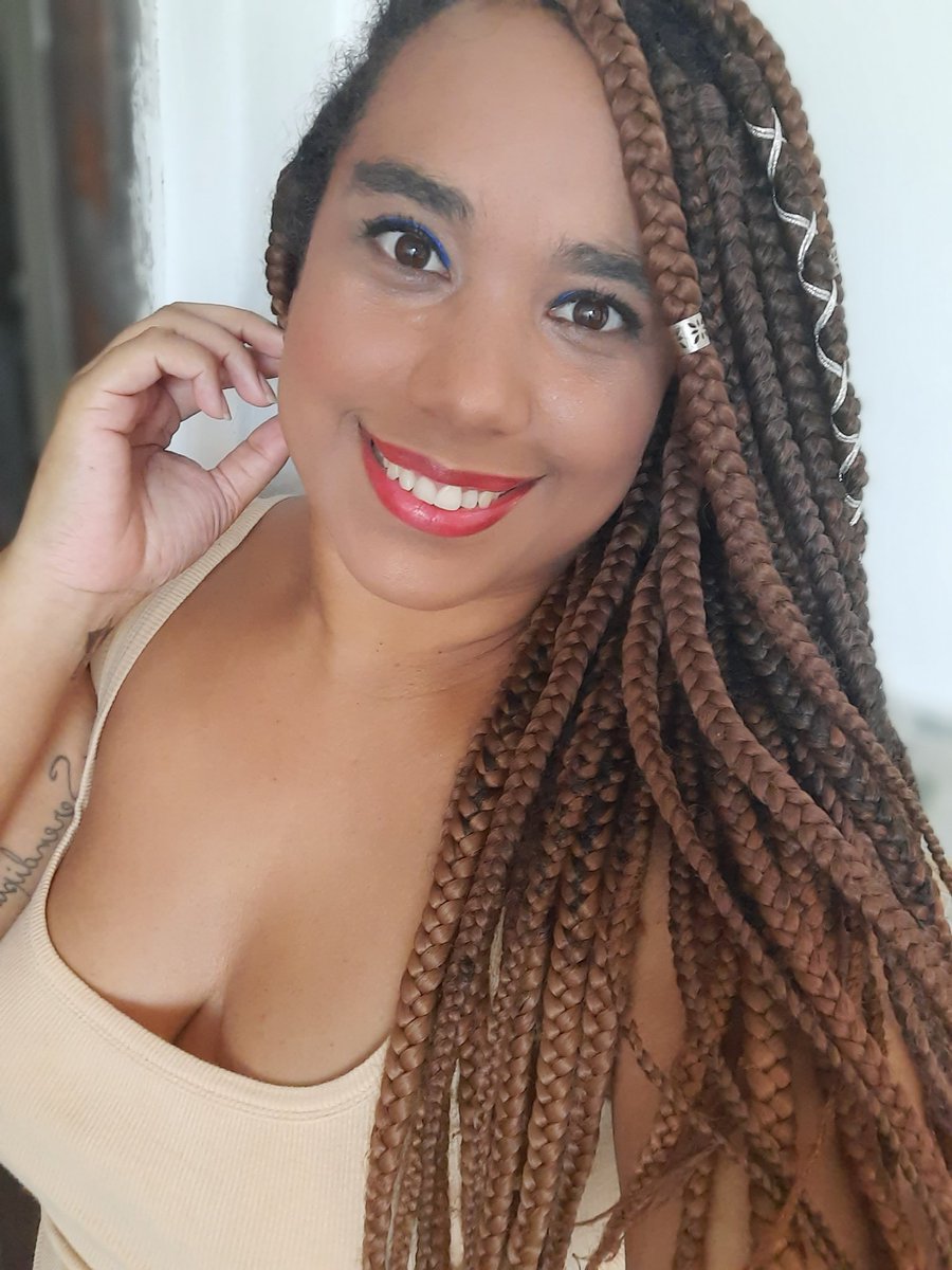 thassia1987's tweet image. Olha ela arriscando...😊😋💄💋

#pretinhadopoder #makeup #makepelenegra #belezanegra #QuartaDetremuraSDV #QuartaLigadaJustiçaSDV