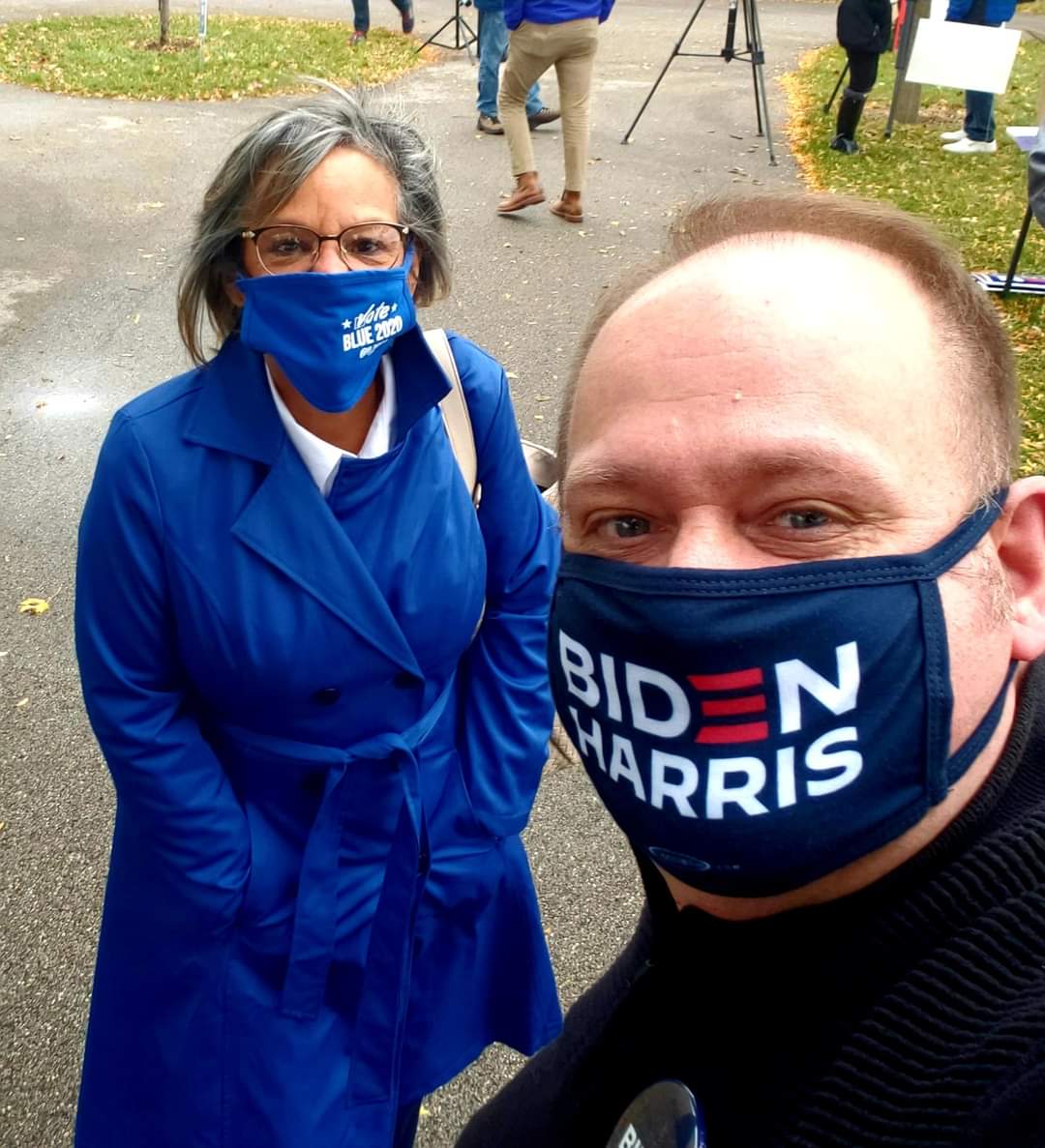 jim4progress's tweet photo. @RobinLynneKelly we are so full of joy in Wisconsin that you are now the Chair of the Illinois Democratic Party! You will always have a friend and ally up north! Congratulations...
💥💥💥💯💯💯🤩🤩🤩
#IlDems #ChicagoDems
#WisDems #MKEDems https://t.co/eO1w2Mxv6t
