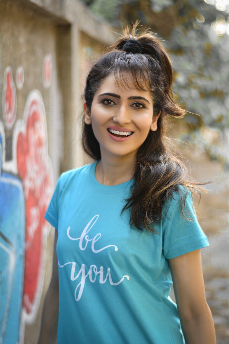 Harmeetgauri's tweet photo. इक आईना है ये ज़िन्दगी,
तू मुस्कुरा
ये भी मुस्कुरा देगी...
#smileplease
Bcoz
#worldneedssmile https://t.co/PSHBPFLM2f