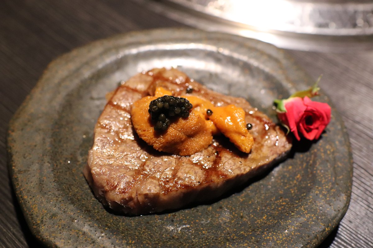 渋谷焼肉ざぶとん 公式 シャトーブリアンと雲丹キャビアの組み合わせは最高です 渋谷 焼肉 ざぶとん シャトーブリアン 高級肉 雲丹 キャビア