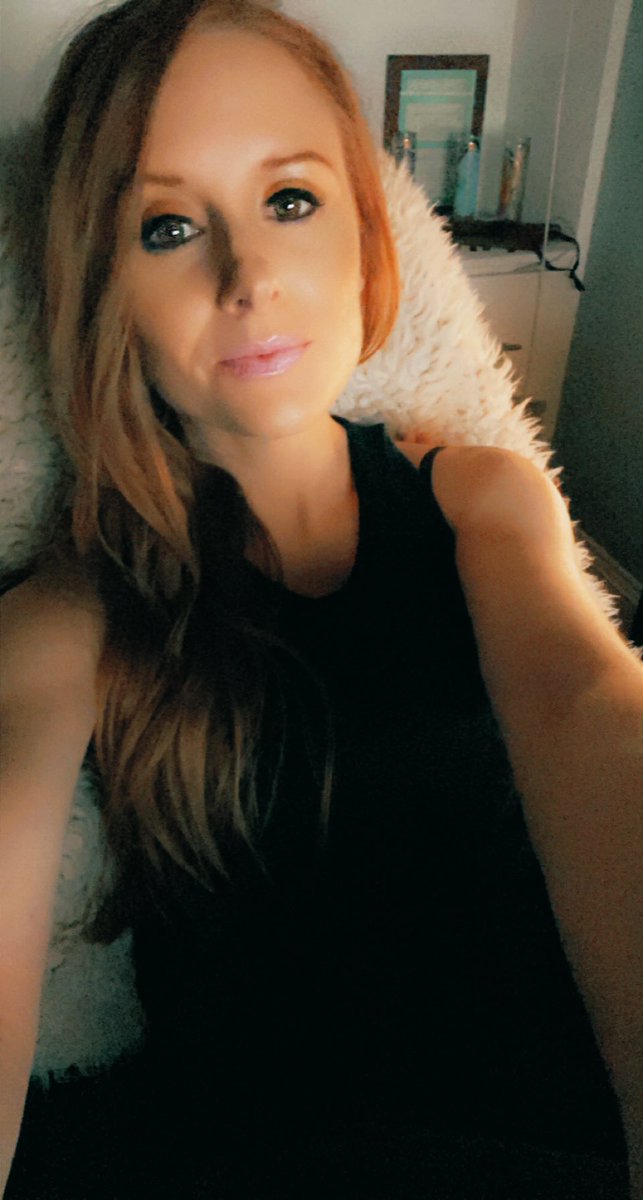 PARAFlixx's tweet photo. I’m still here. Just working around the clock. 🎬👻👽💫🖤🔥 #crunchtime #paraflixx #streamingtv #launchingsoon #march21st #sonottired #nataliejones #paranormal #paranormaltv #streamingparanormal 💋💋💋 https://t.co/QRxmXMzP14
