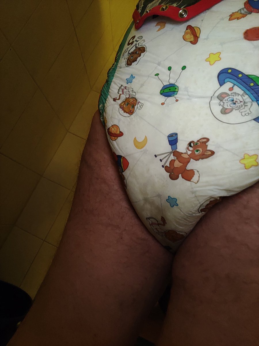 baby_xtra's tweet image. Good morning little babs and big ones! 😀 Hope you are having a good week so far, two more days and then it's time for the weekend. 😆 The sog monster visited again last night, he has visited a lot this year. 😝💦
#abdl