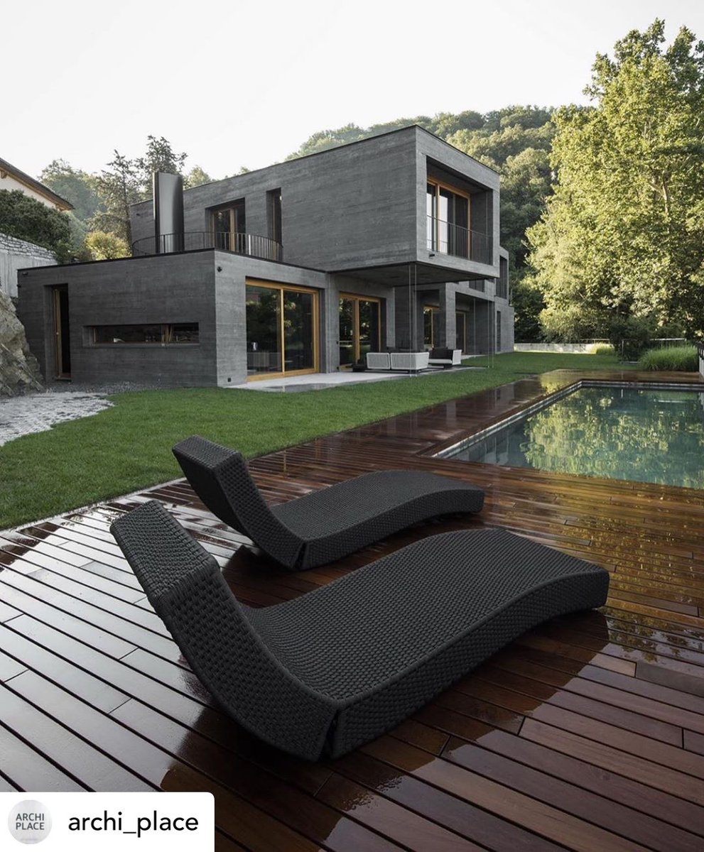 BuckheadRltr's tweet photo. @archi_place ◣ What do you think about this house👍or 👎?
⠀
✎ Villa Montagnola designed by Attilio Panzeri &amp; Partners, Switzerland via @SiaMoore https://t.co/PqPBBx1pw6