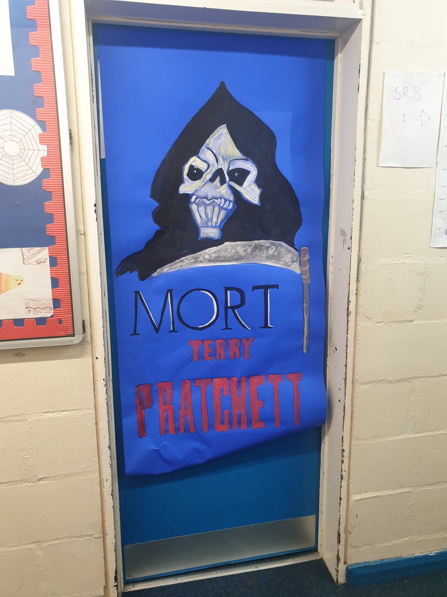 CathaysHigh_LST's tweet image. It's World Book Day in the LST Hub...We are reading Mort, Harry Potter, The Hungers Games &amp;amp; The Lion the Witch &amp;amp; the Wardrobe #WorldBookDay2021