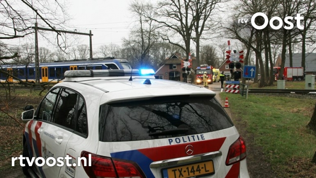 Geen treinverkeer tussen Rijssen en Wierden na aanrijding op spoor. #rtvoost.