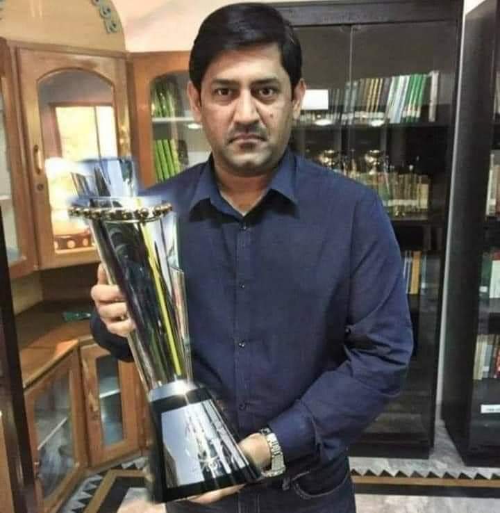ChaloThkHai's tweet photo. Fuck. 
#PSLPostponed https://t.co/5Y5gdw6TI3