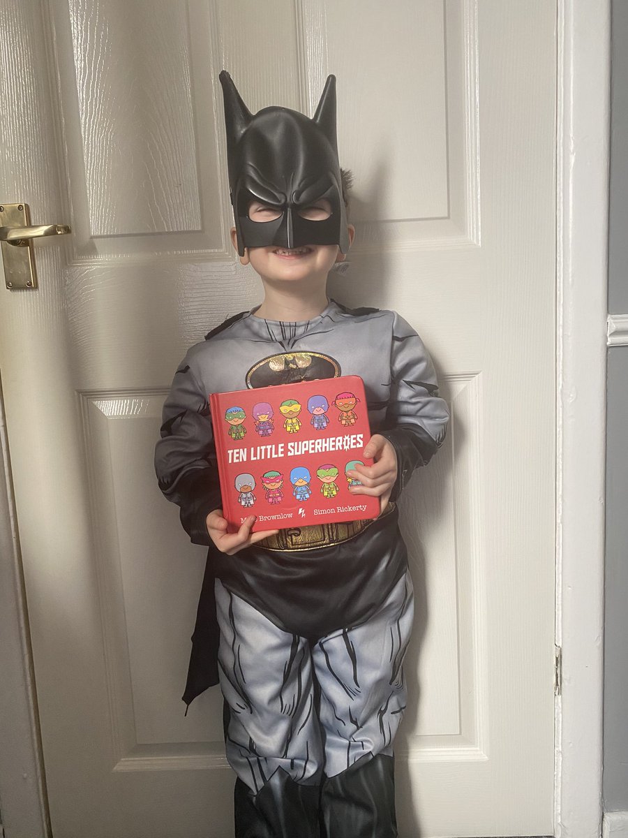 Sjjacko87's tweet photo. All ready for world book day virtual assembly @MissBennett22 @mesne_lea https://t.co/dZWyxKEc4r