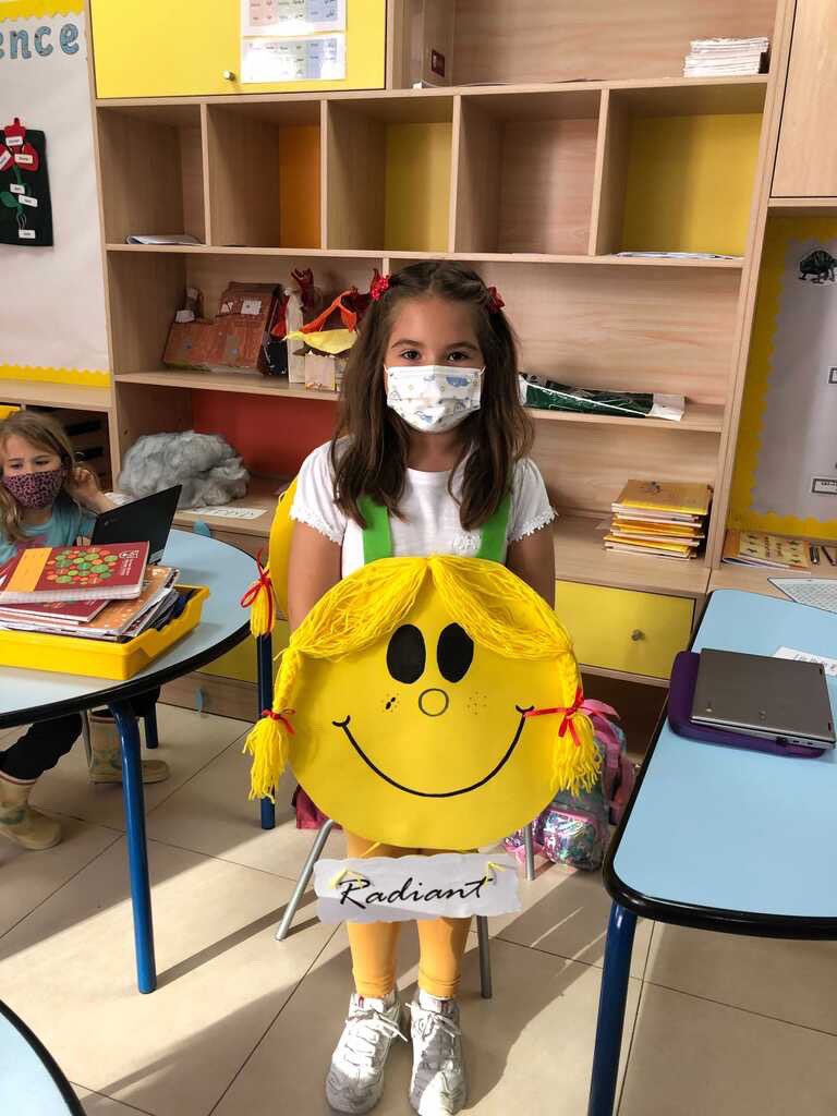 vhpsprincipal's tweet photo. Loving the rich vocabulary around @VHPrimary today . A different spin on #WorldBookDay  Really purposeful and a genuine enriching learning opportunity. Well done @educatorabroad https://t.co/p4FsxFCrBV