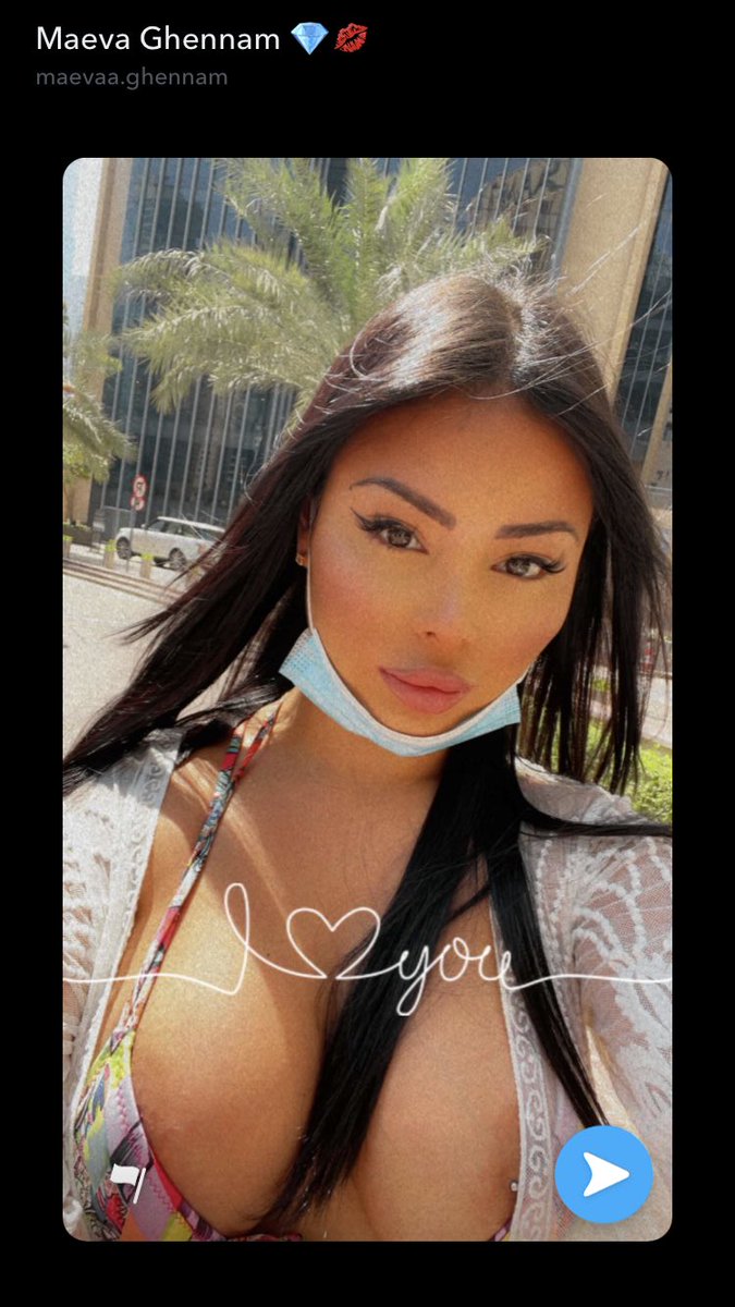 X 上的djilal：「Maeva toujours les tétons à l'air tfouu @Maevaghennam1  #maevaghennam #maevasorciere #CarlaMoreau #BoycottLesMarseillais  https://t.co/rh2l56DIiq」 / X