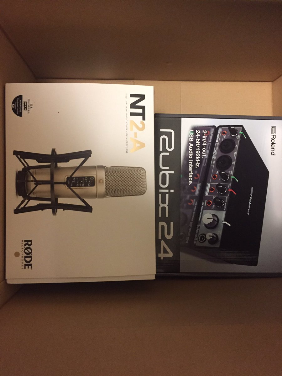 mh_mizu12's tweet photo. 久しぶりのmy new gear!!!!!
#Rode
#NT2A
#Roland
#Rubix24 https://t.co/cZPNw0NVTv