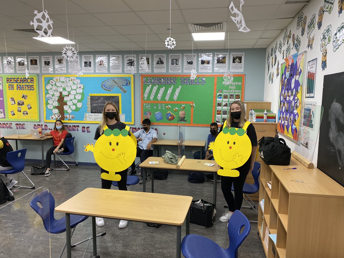 HAPPY WORLD BOOK DAY! 🌍📚 <a href="/DubaiBritishJP/">DBS Jumeirah Park</a> 🍎 @taaleemuae 🍎 #proudlytaaleem #beginsatdbsjp