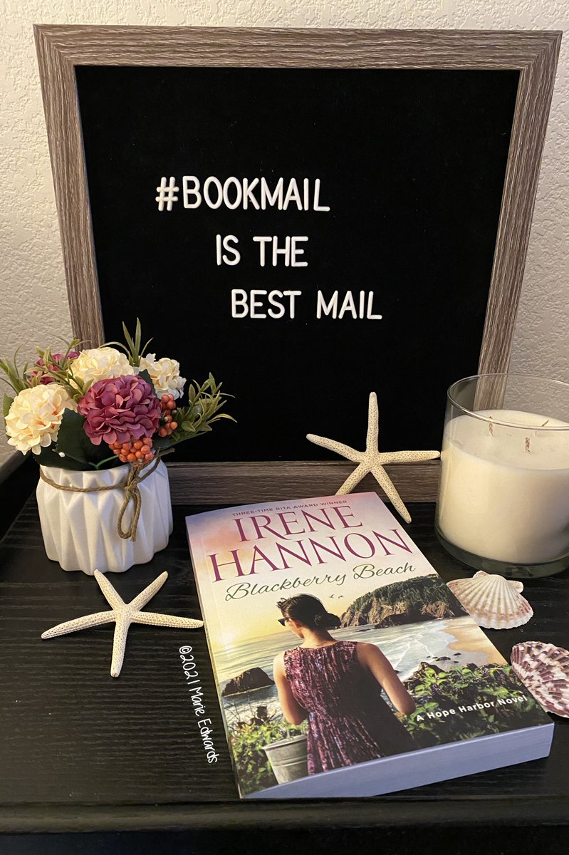 MarieEdwards429's tweet photo. #BookMail (3/2) 📚📦 📫 Not only did I get this BEAUTIFUL ARC of #BlackberryBeach (book #7) #HopeHarbor by @IreneHannon from @RevellBooks by way of #InterviewsandReviews ...
I finally got my wayward copy of #SeaRoseLane (book #2) from Target. https://t.co/RAJj3EB1uR