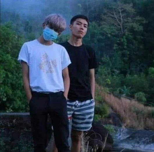 Htet Wai Htoo 19 years old Student of MawLaaMyingUniversity He was shot in the head and killed while protesting in front of a store. He is also a member of the Dance Club of MLM University and has a boyfriend .Myanmar LGBT community are equally saddened 
#WhatsHappeningInMyanmar