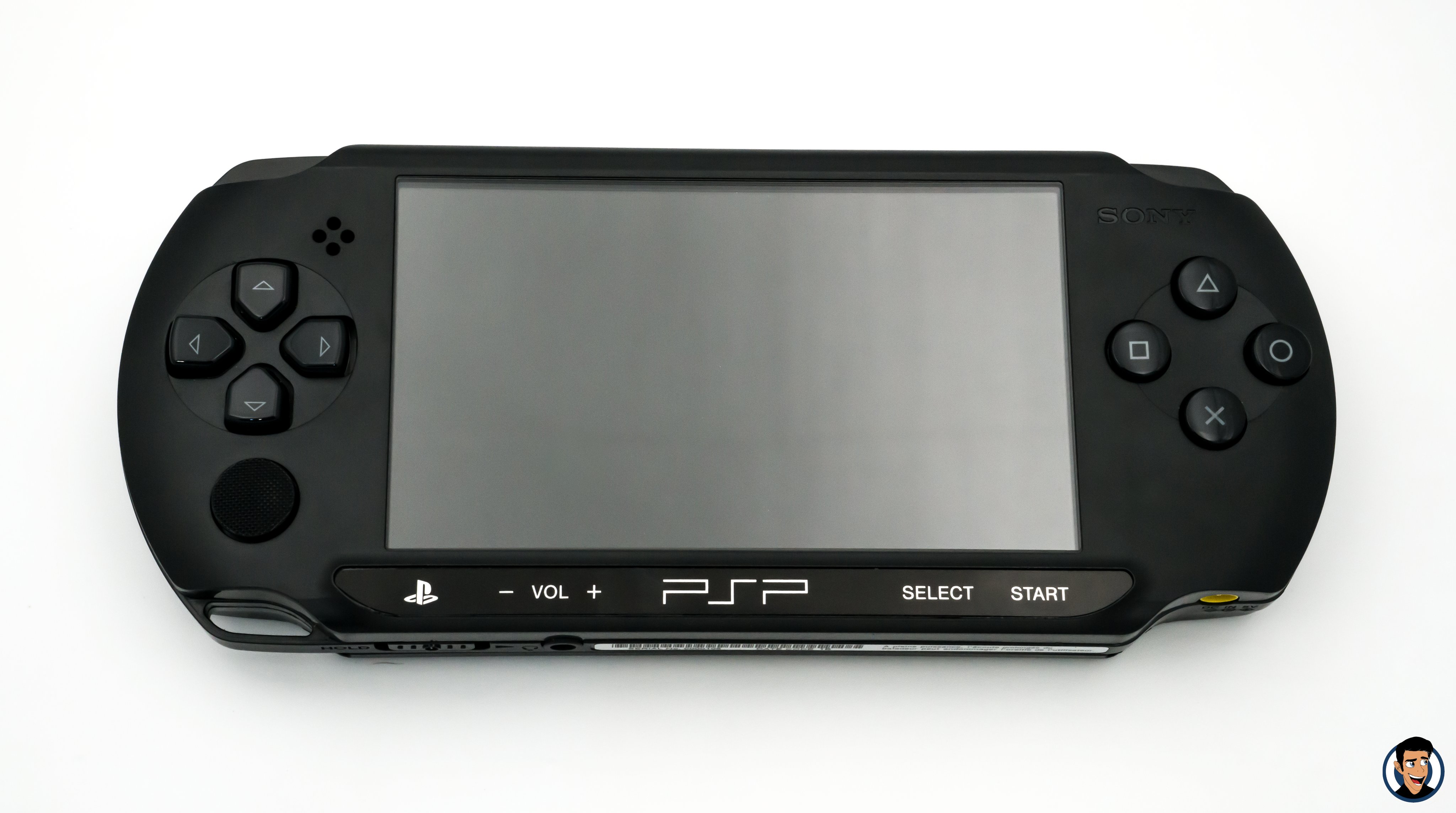 Psp поддержанная. Sony PSP e1000. Sony PSP 1000. PSP e1000 Street. Sony PLAYSTATION Portable 1000.