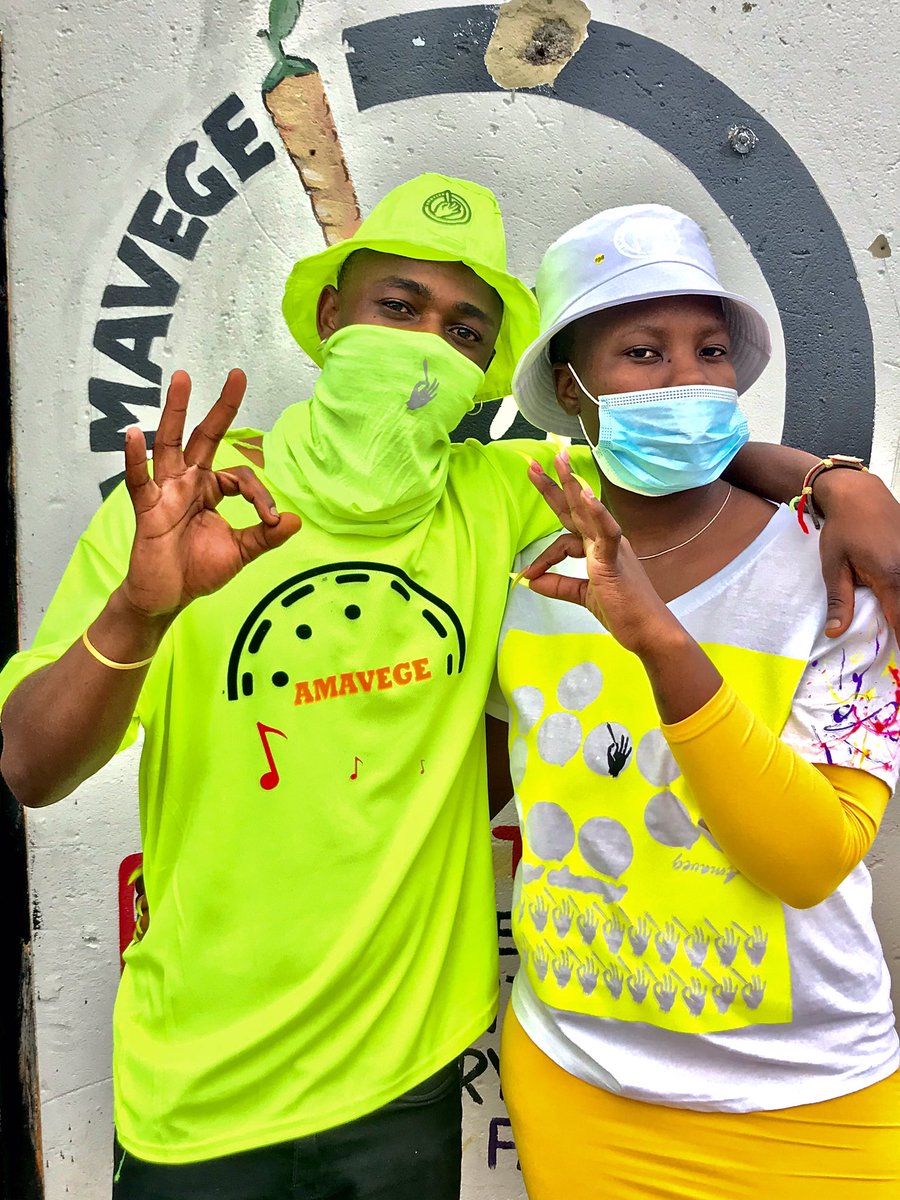 amavege's tweet image. #ymorning they nailed it #colourblocking with lime green @amavege