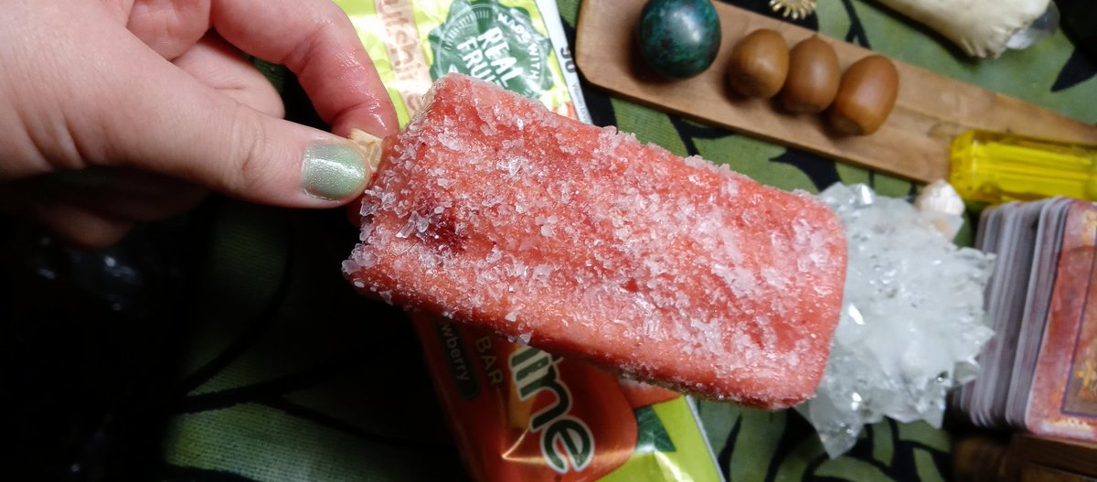 ClownMoe's tweet photo. Someone ate most of my popsicle stick, what a rip-off.
.
.
#popsicle #ripoff #pissedoff https://t.co/pOikt5XMDH