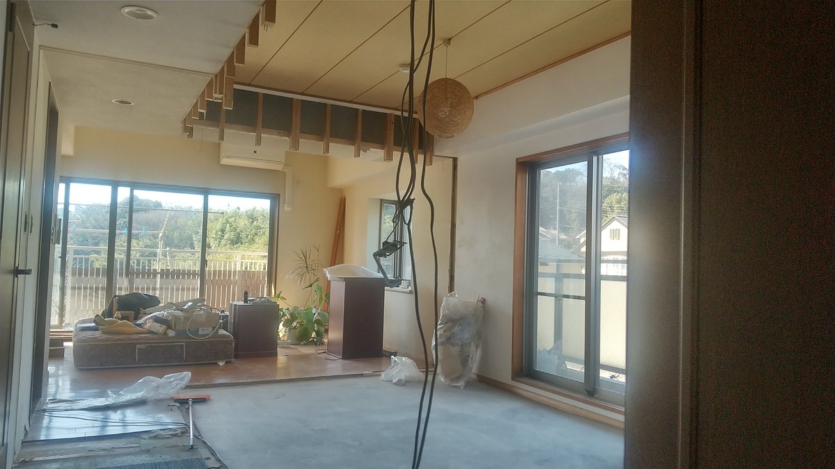 有 たなかそうしょく En Twitter マンションのldkと和室の境の壁を撤去 Ldkを大きくしています ベース 米軍横須賀基地 向けの賃貸にする予定です 横須賀 リフォーム 内装工事