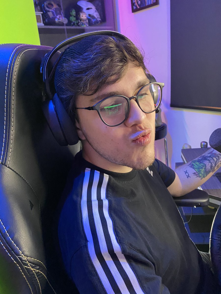 arigameplays's tweet photo. y con esto me voy a dormir, buenas noches. ✨💖 https://t.co/tJkw9KDcA6