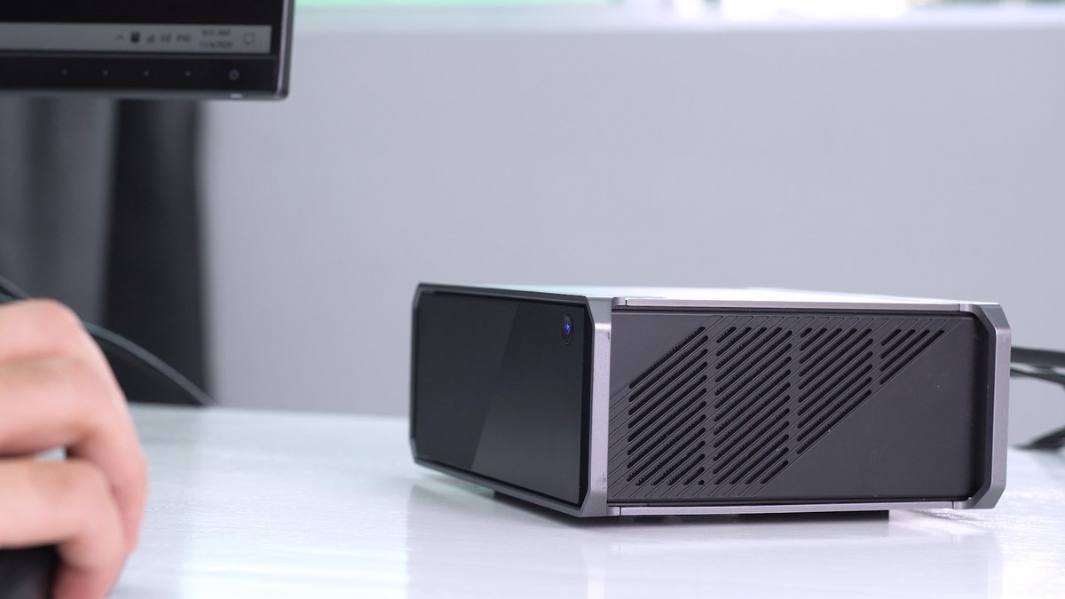 Chuwi_Japan's tweet image. ✨本日のおすすめPC紹介💻✨
どこに置いても邪魔にならないミニPC #CoreBoxPro

⚡Intel i3 プロセッサ
⚡12GB RAM + 256GB ROM
⚡Thunderbolt 3ポート
⚡WiFi 6モジュール
⚡4K動画対応
⚡デュアルRJ45ポート
💰399ドル（約42,000円）

購入ページはこちら👇
bit.ly/2I2S4Oc