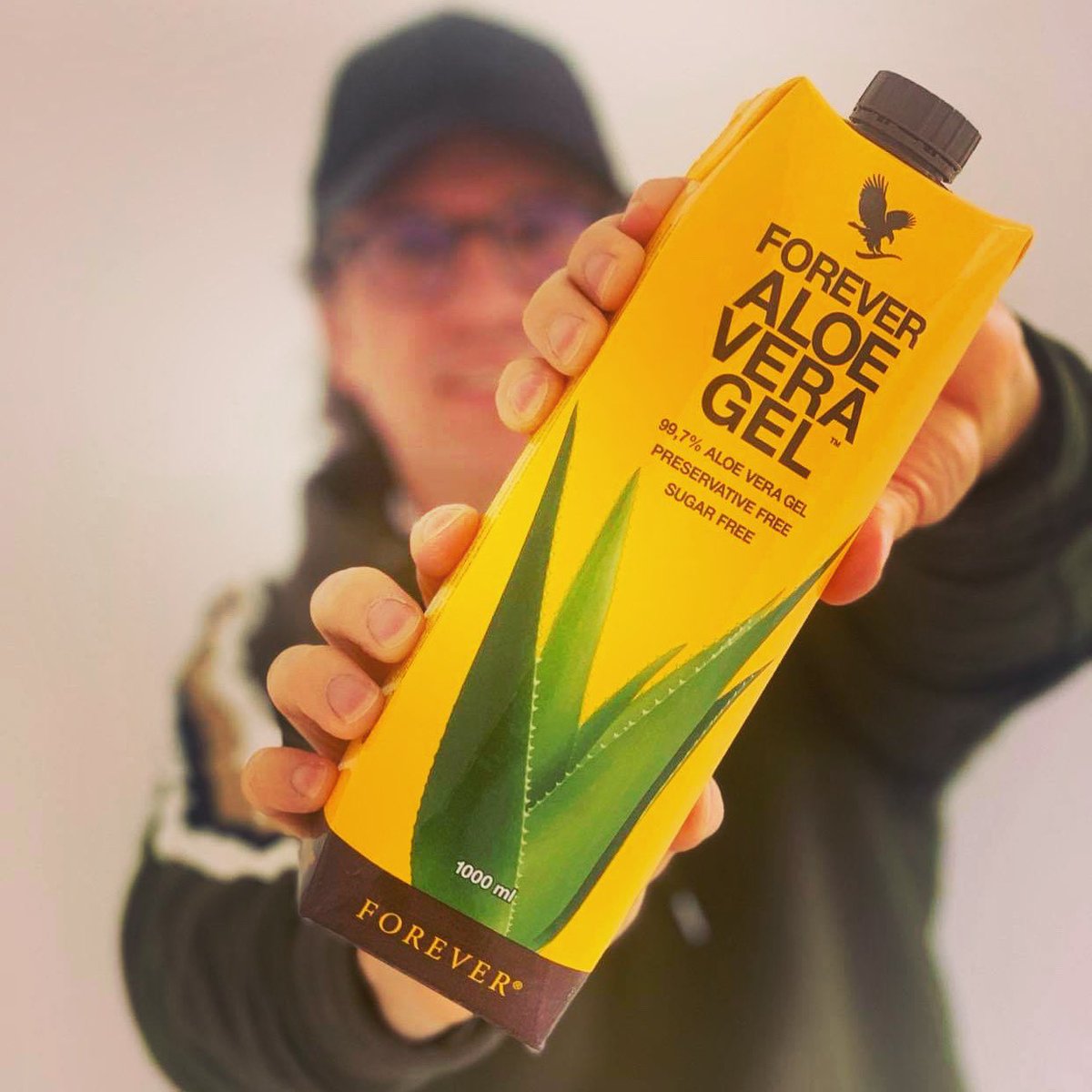 Stevens_Carlo's tweet photo. Start your day with a smile 😉
https://t.co/f15kRQMp2H
#aloevera #job #bienetre #jeprendssoindemoi #entrepreneur #success #waytosuccess #lifestyle #love #smile #positivevibes #ilovemyjob #travaillerautrement #businessman #goanywhere #businesswomen #mum #dreams #networking #fun https://t.co/c1BVV0ojCz